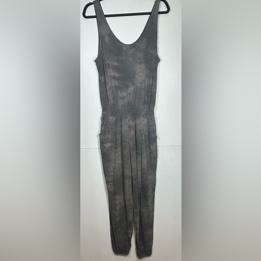 - Aerie Gray Tie Dye Sleeveless Jumpsuit with Scoop Neckline. Size Small.